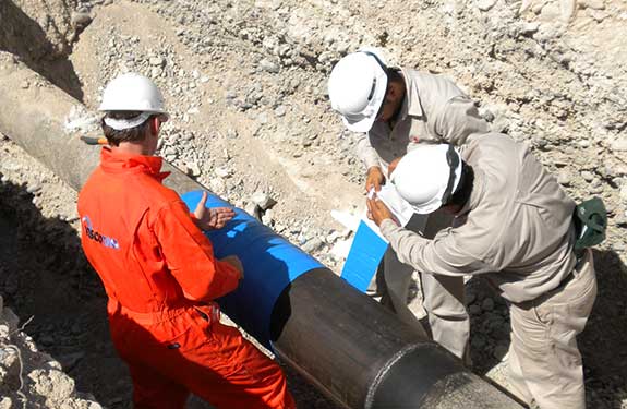 Field-applied Viscotaq pipeline coating rehabilitation solution for long-term corrosion protection.